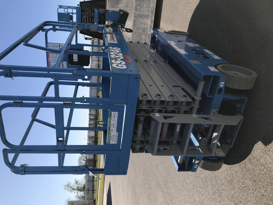 2020 Genie GS-3246 Standard, Folding full height swing gate