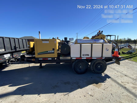 2021 Vac-Tron LP573XDT 500 Gallon Debris Tank w/ Hydraulic Tilt, two (2) 100 Gallon Water Tanks, Low Profile Torsion Axles (12,000 GVWR)