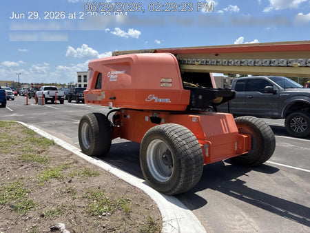 2022 JLG 660SJ