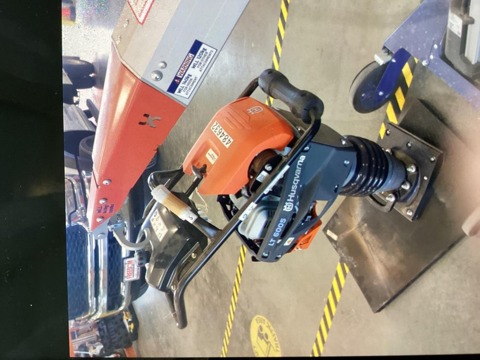 2024 HUSQVARNA LT6005