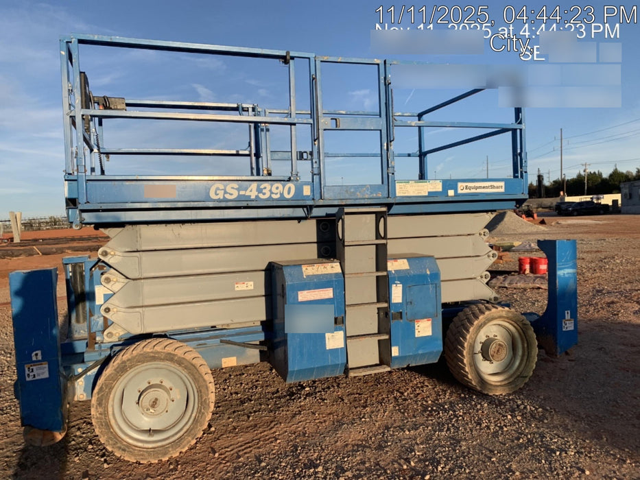 2012 GENIE GS-4390 RT