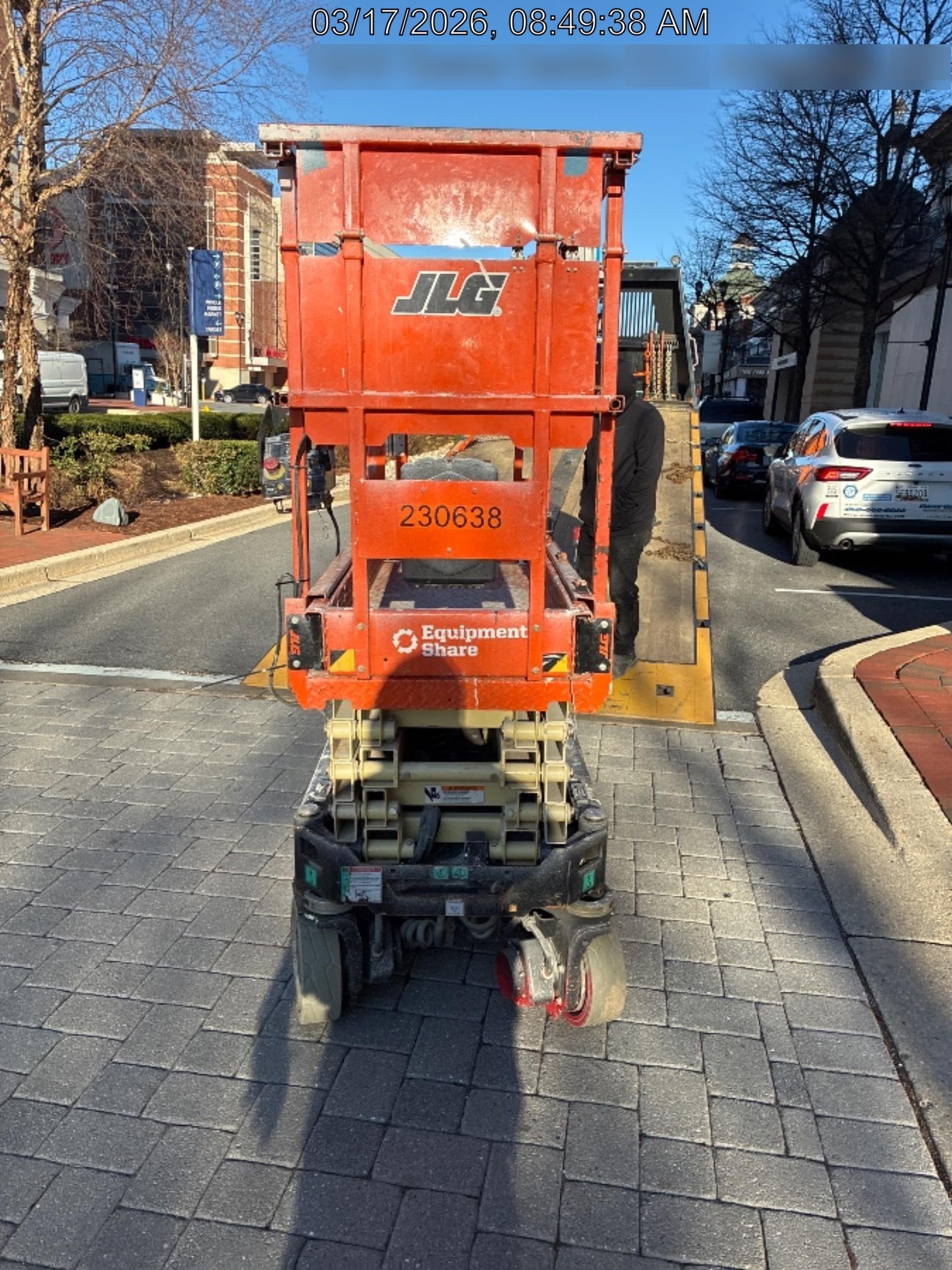2022 JLG ES1932