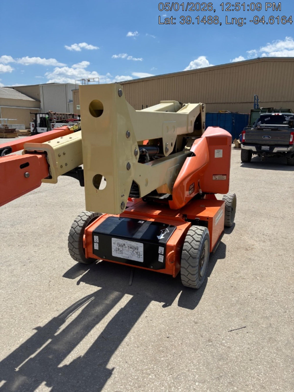 2019 JLG E400AJPN