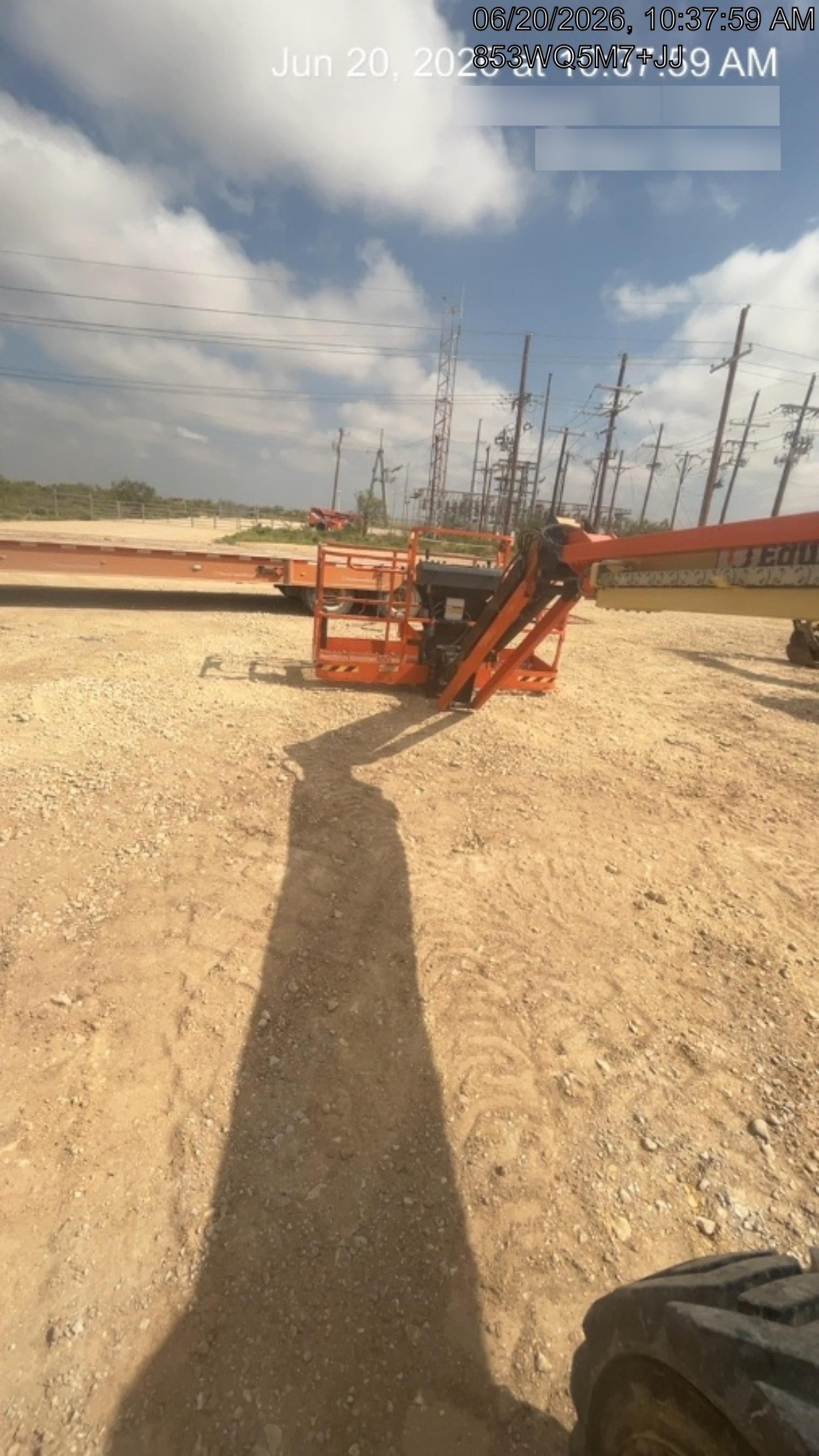 2022 JLG 460SJ