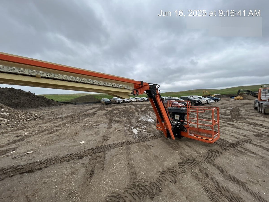 2020 JLG 660SJ