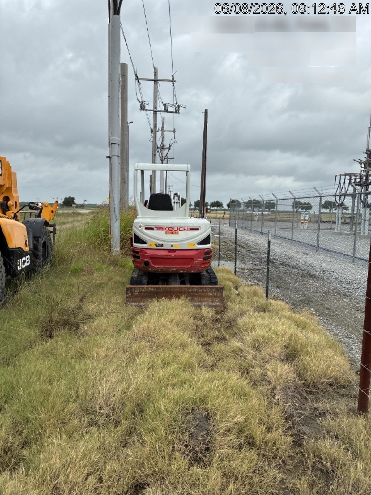 2024 TAKEUCHI TB235-2R