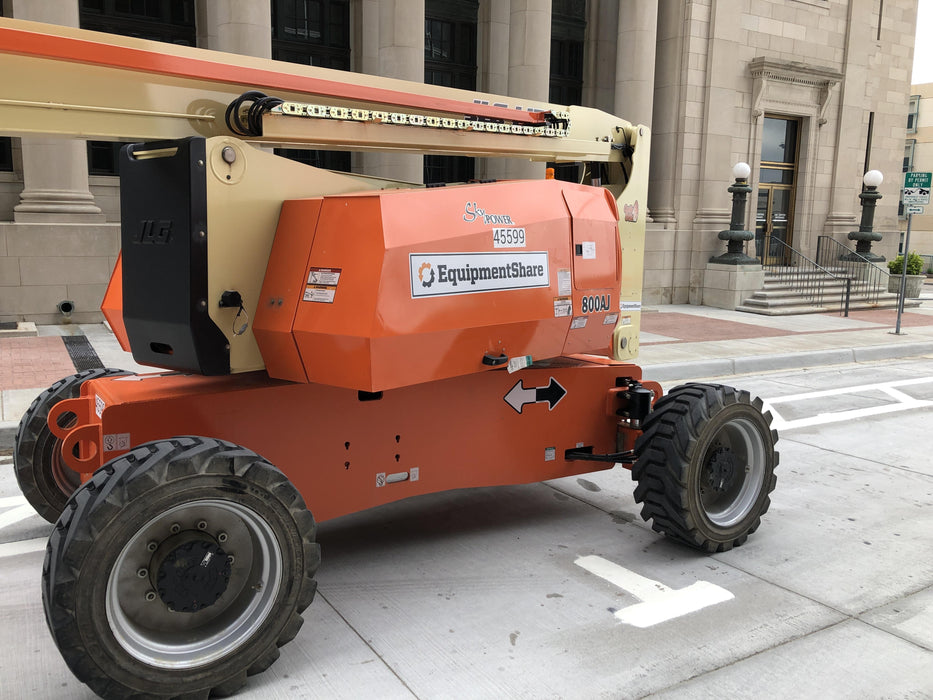 2019 JLG 800AJ