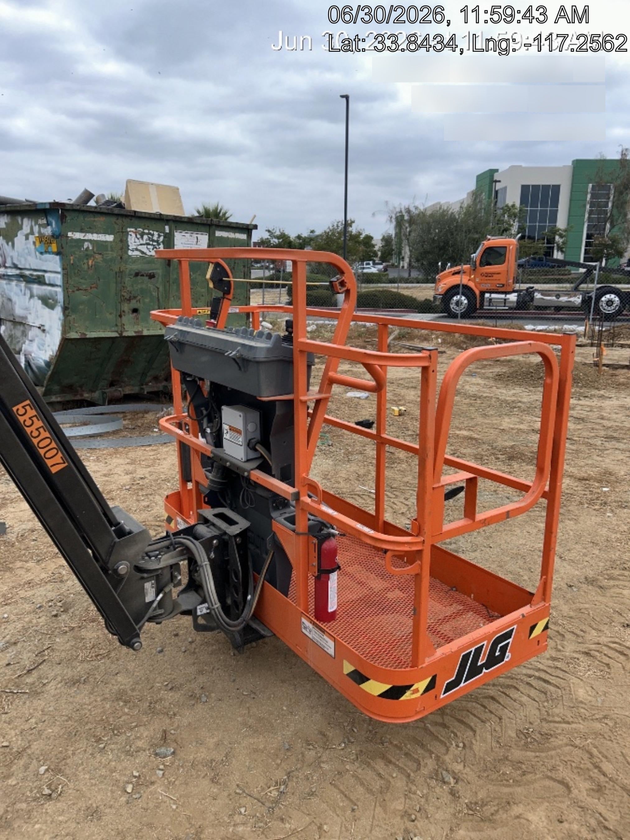 2025 JLG 450AJ