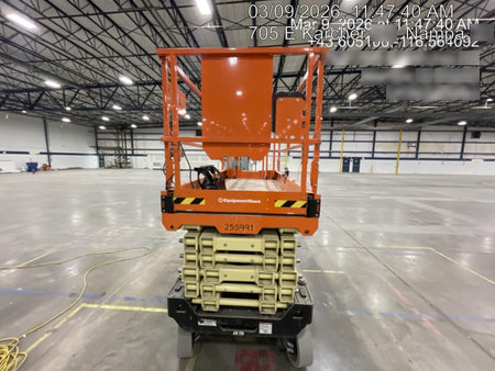 2022 JLG R4045