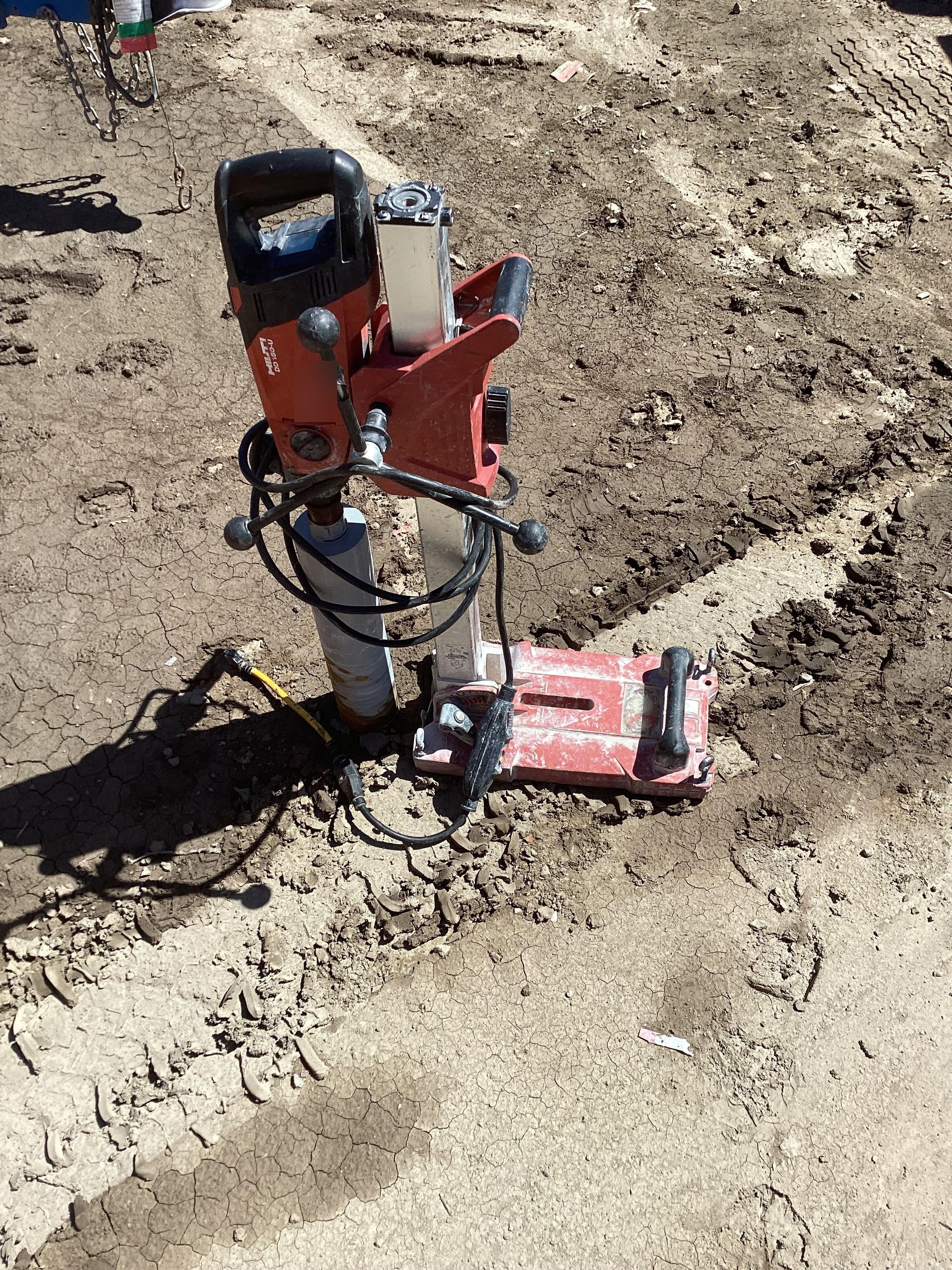 2023 HILTI DD150U