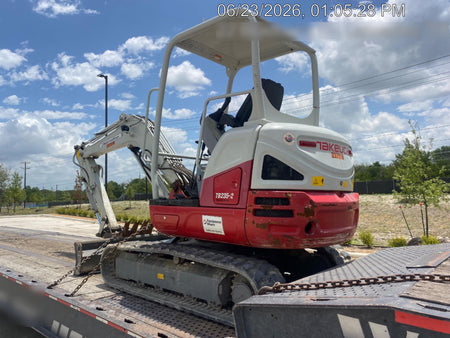 2022 TAKEUCHI TB235-2R
