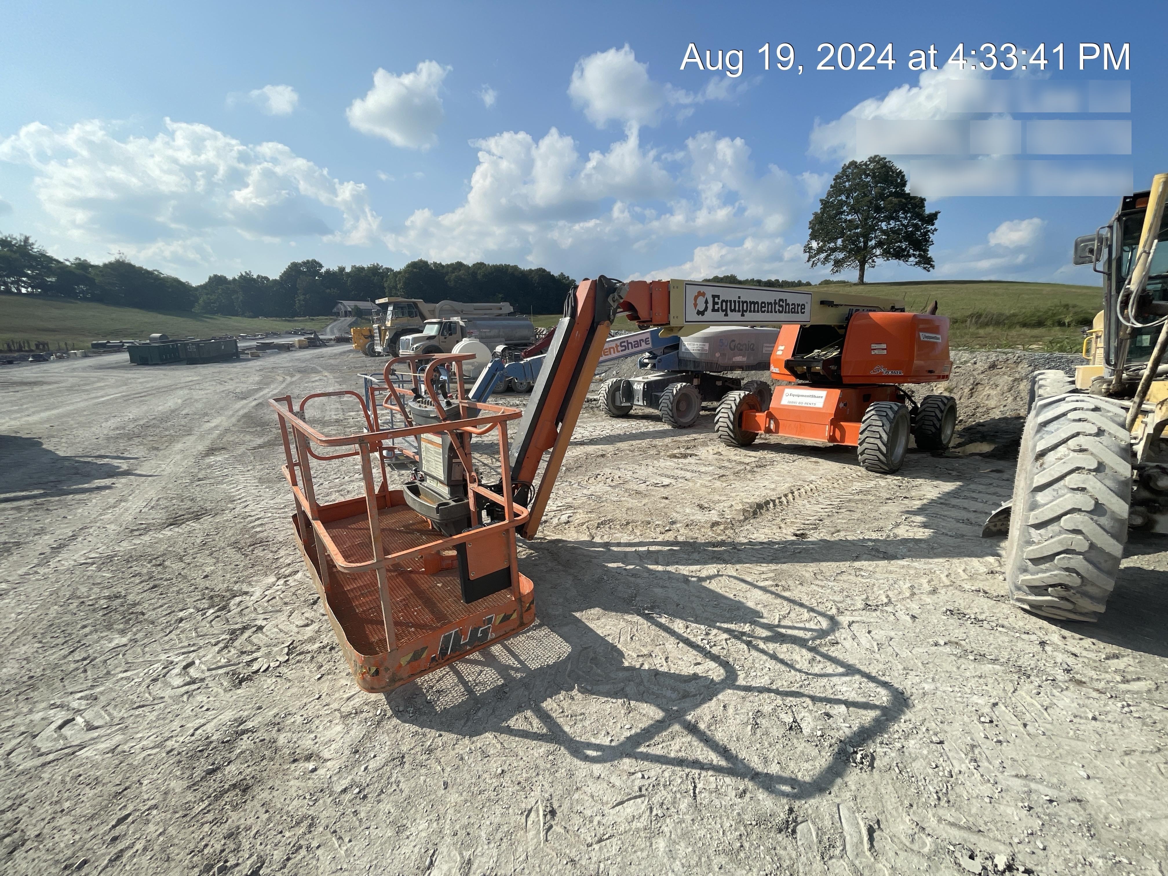 2021 JLG 660SJ