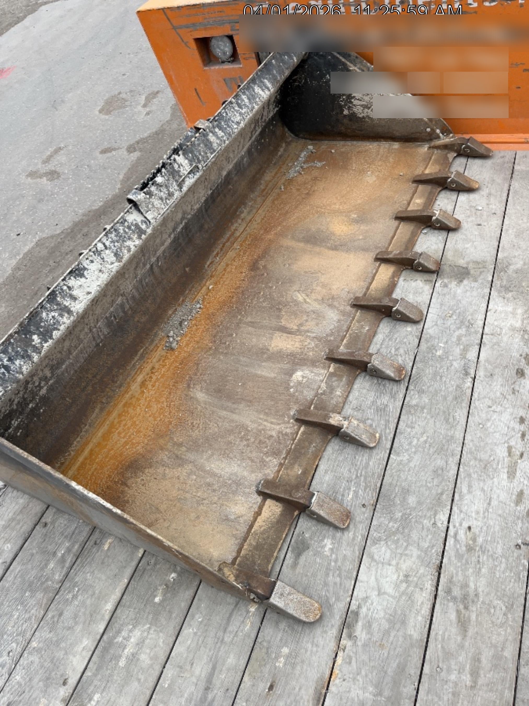 2025 VIRNIG 78" Smooth Bucket - VIRNIG