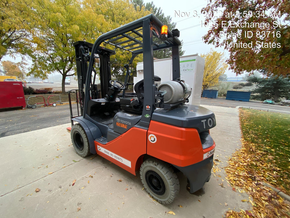 2022 TOYOTA 50-8FGU25