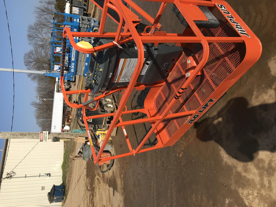 2019 JLG E600JP