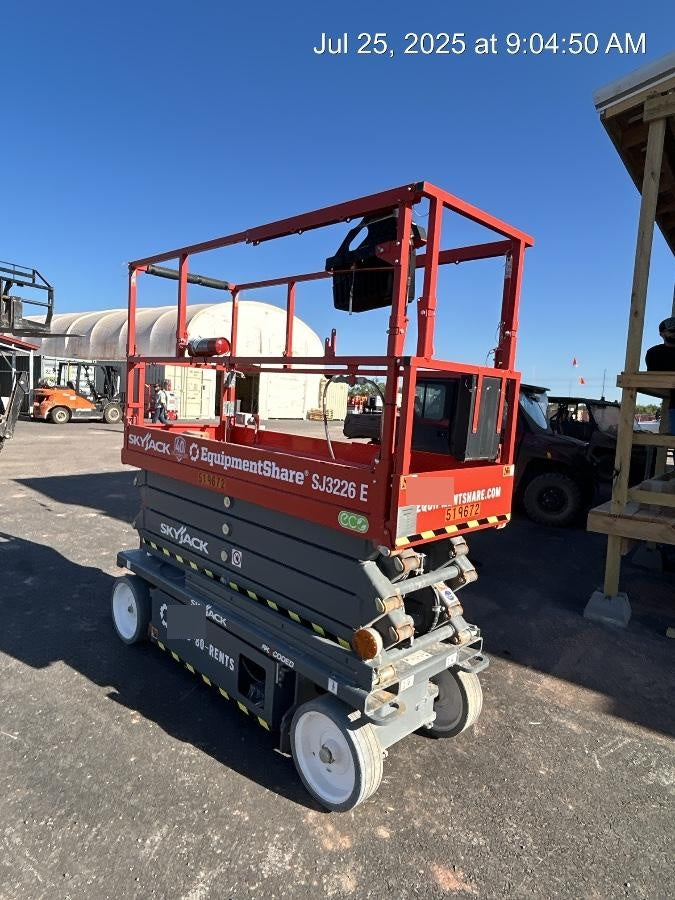 2025 SKYJACK SJ3226