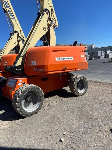 2020 JLG 660SJ