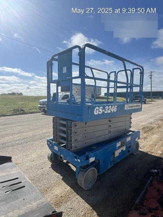 2018 Genie GS-3246 GS-3246 w/Folding rails, Full height swing gate