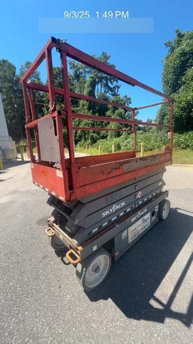 2018 Skyjack SJIII-3226 Skyjack SJIII3226 Scissor Lift w/Trojan Batteries