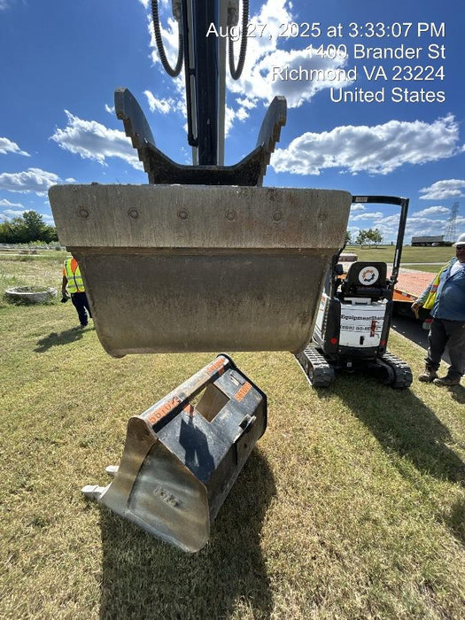 2025 TAKEUCHI 36" Bucket - Takeuchi