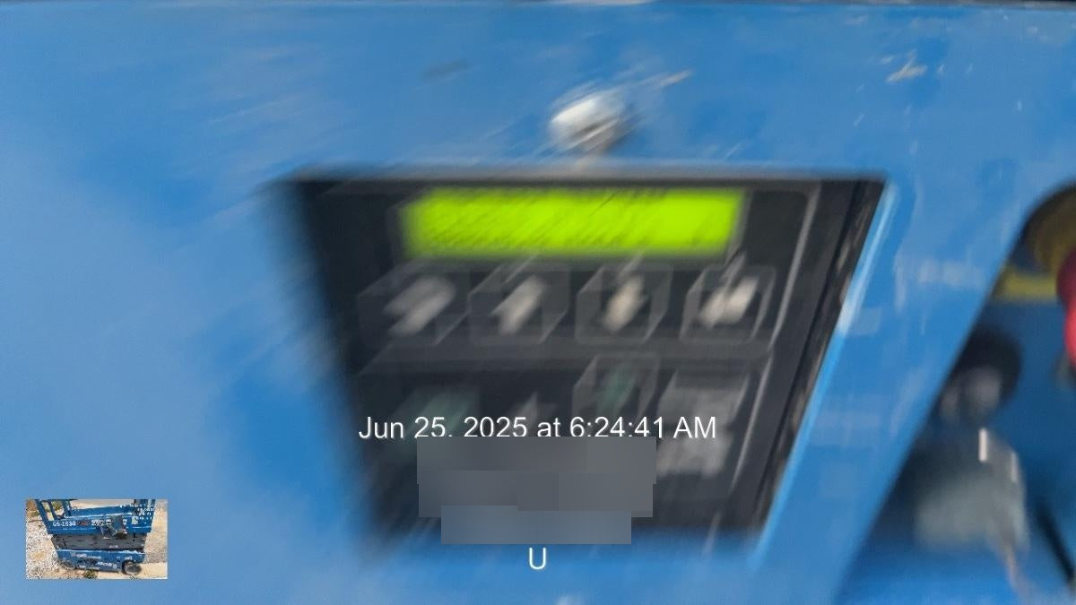 2023 GENIE GS-2632