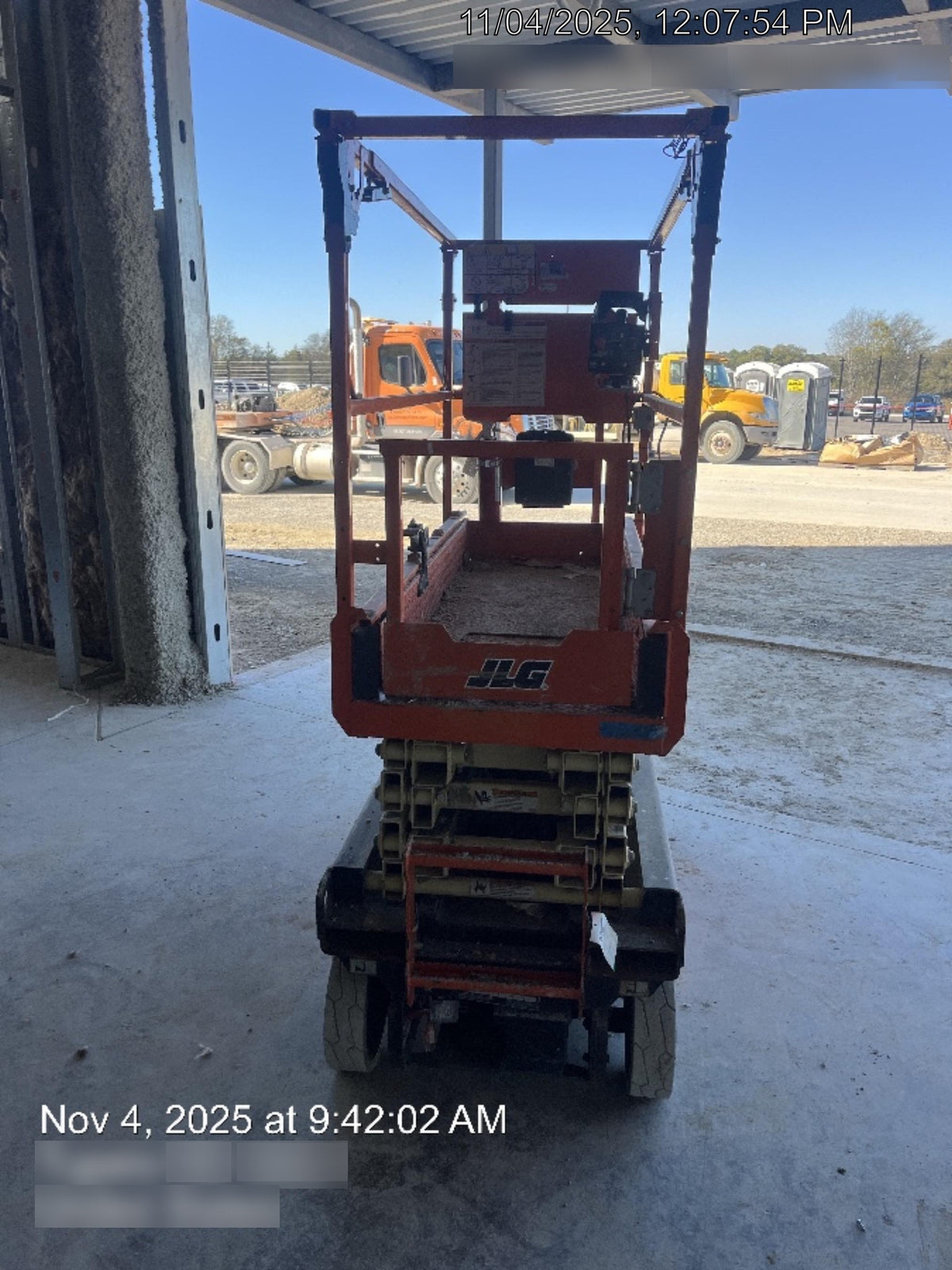 2022 JLG ES1932