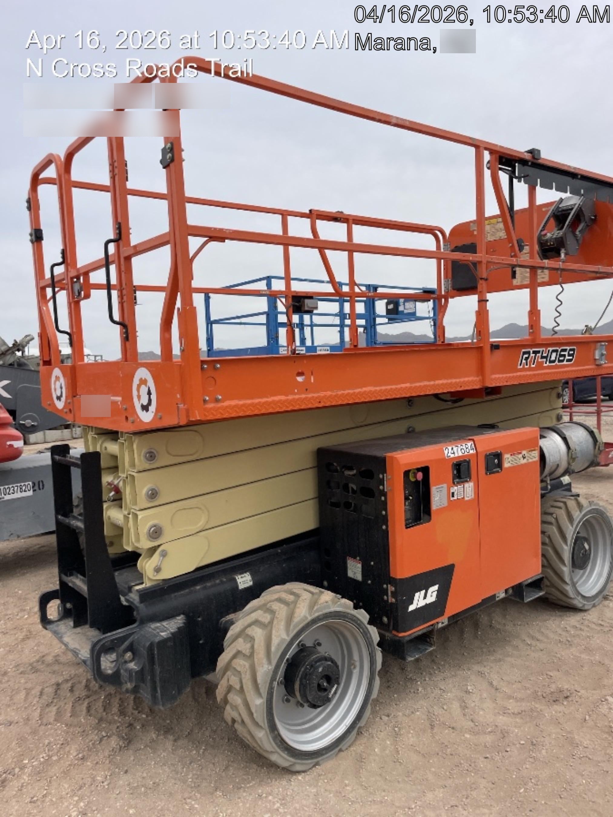 2022 JLG RT4069