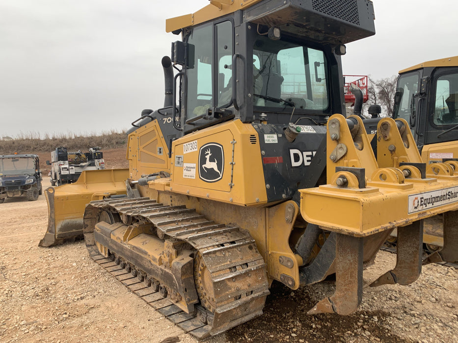 2020 JOHN DEERE 700L