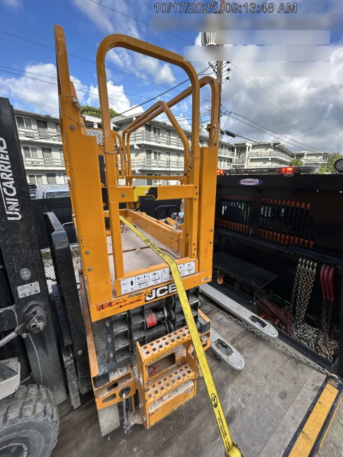 2024 JCB S1932E