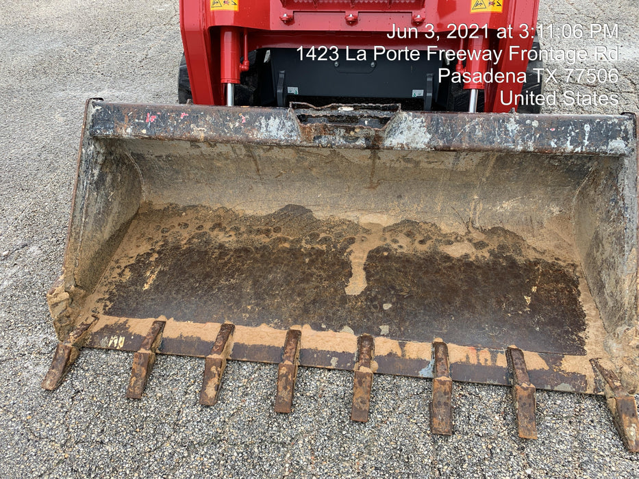 2021 TAKEUCHI TL8R2-R