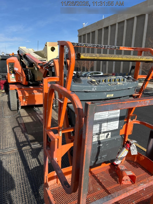 2019 JLG E400AJPN