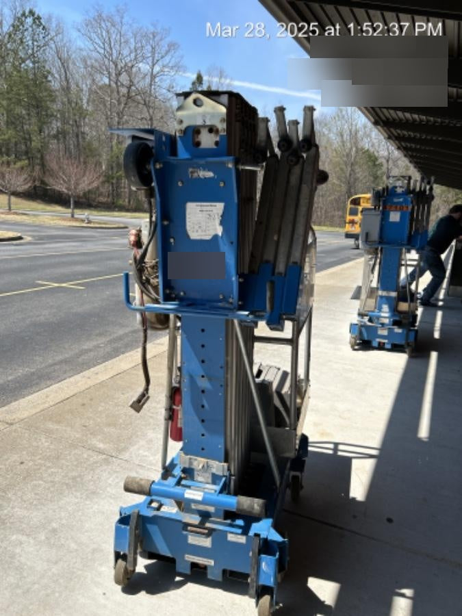 2019 GENIE AWP-30S