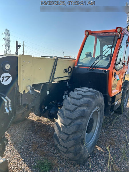 2023 JLG 1732