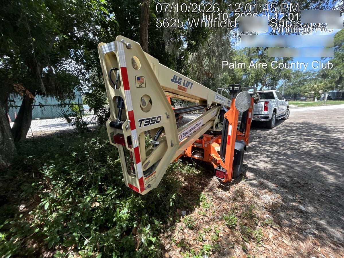 2022 JLG T350