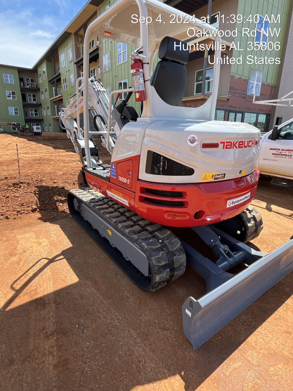 2024 TAKEUCHI TB250-2R