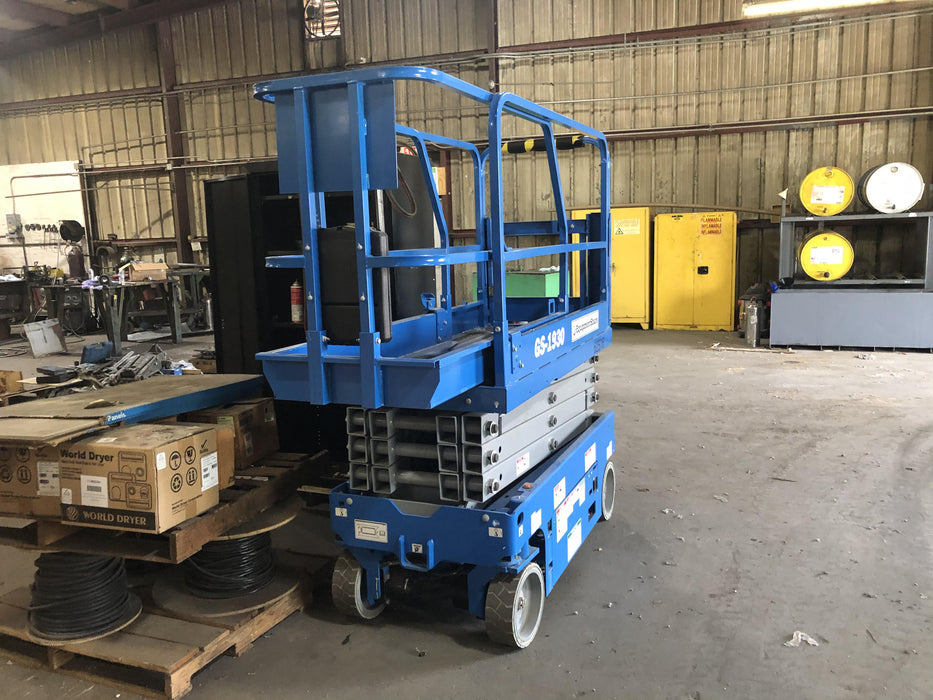 2020 Genie GS-1930 Solid Non Marking Tires, Beacon, Folding rails with half height swing gate