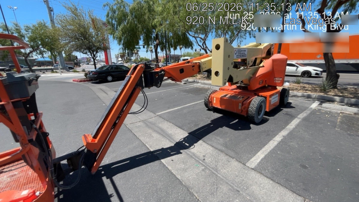 2019 JLG E400AJPN