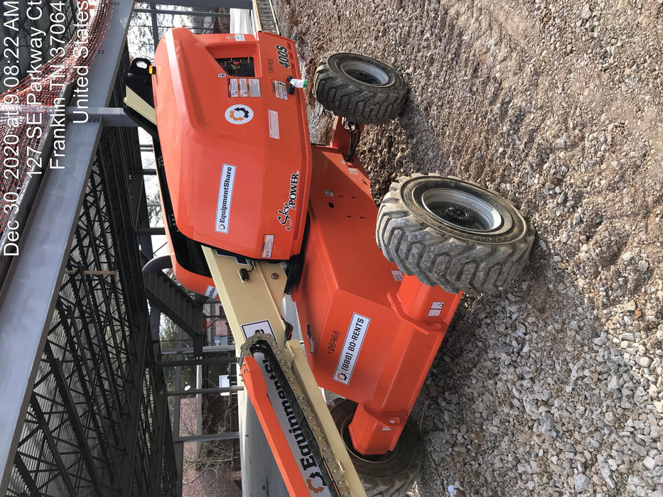 2020 JLG 400S
