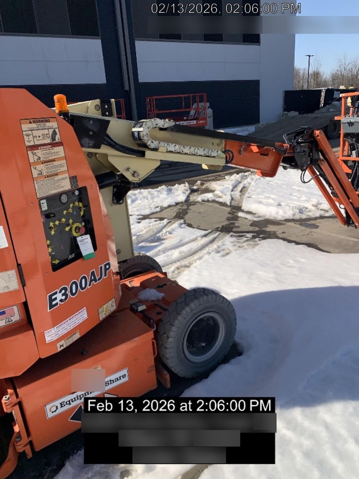 2019 JLG E300AJP
