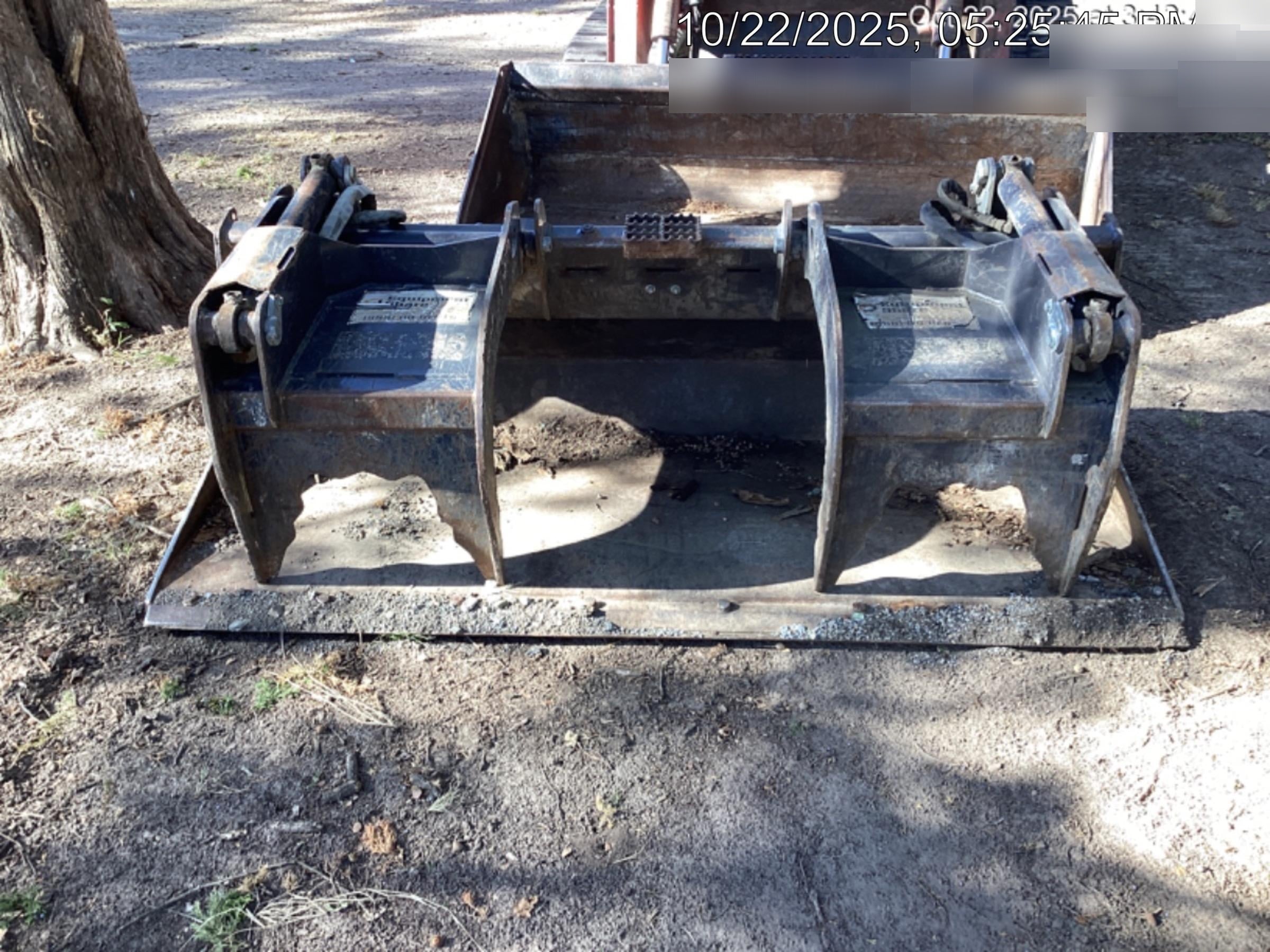 2018 PALADIN 76" Scrap Grapple Bucket - Paladin