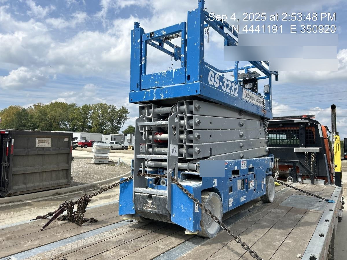 2022 GENIE GS-3232