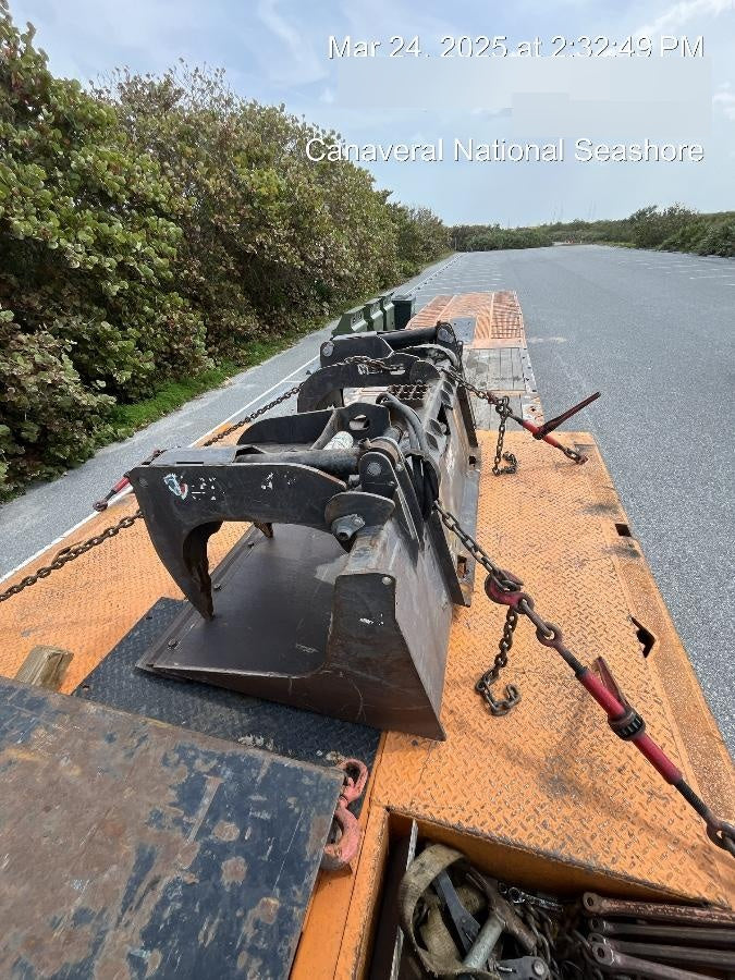 2018 PALADIN 76" Scrap Grapple Bucket - Paladin