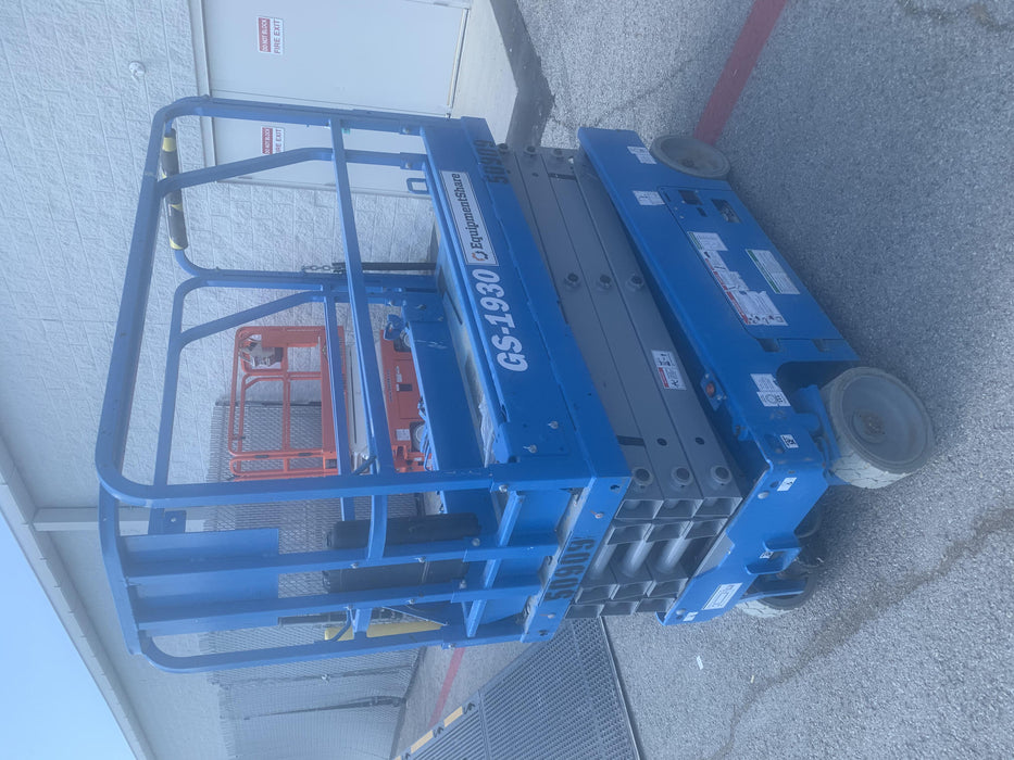 2019 Genie GS-1930 Fixed Rails with Chain Entry