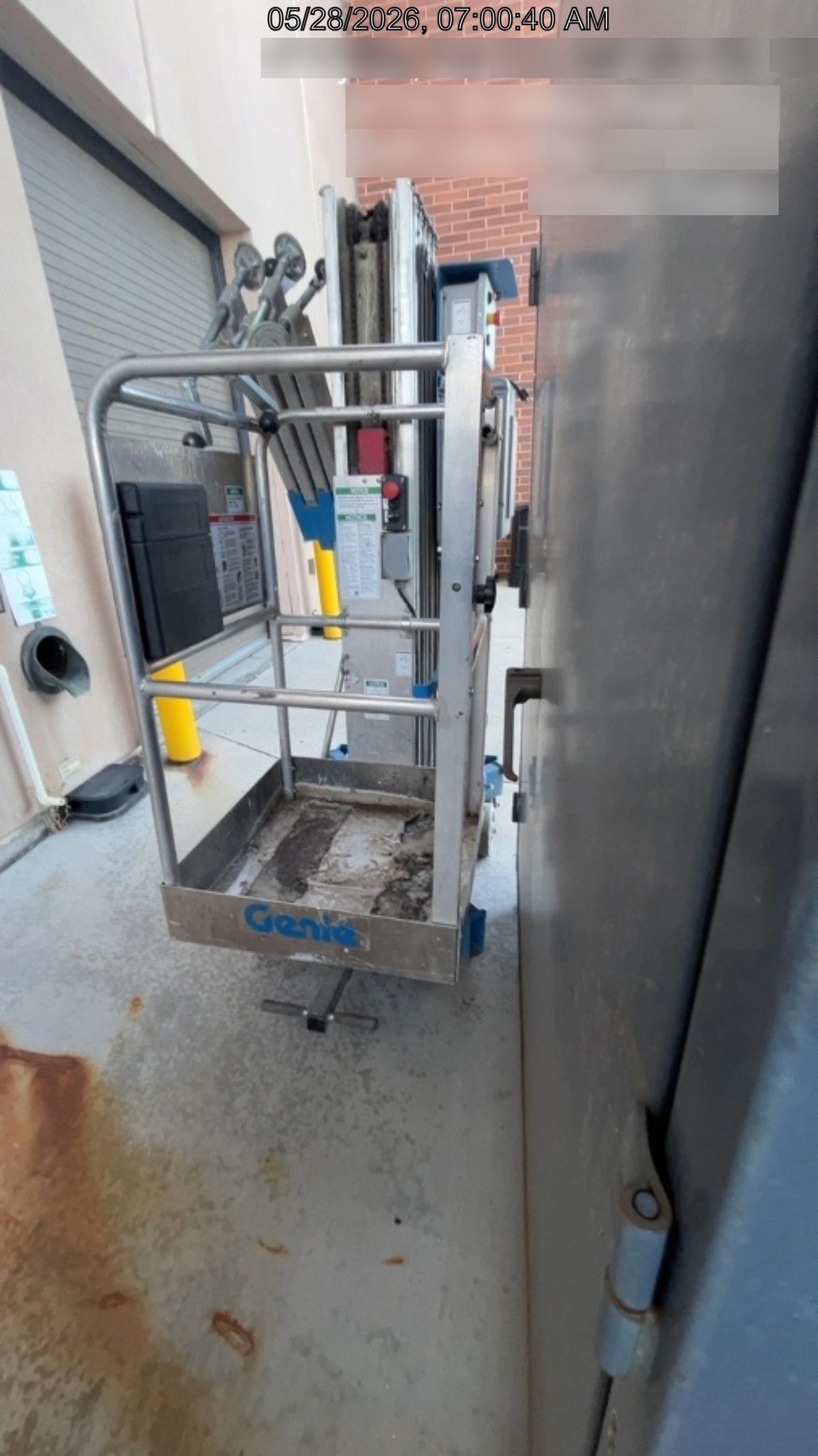 2019 GENIE AWP-30S
