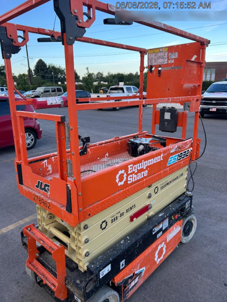 2022 JLG ES1932