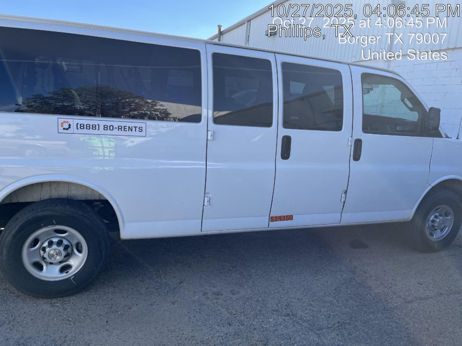 2025 CHEVROLET Express Van - Rental