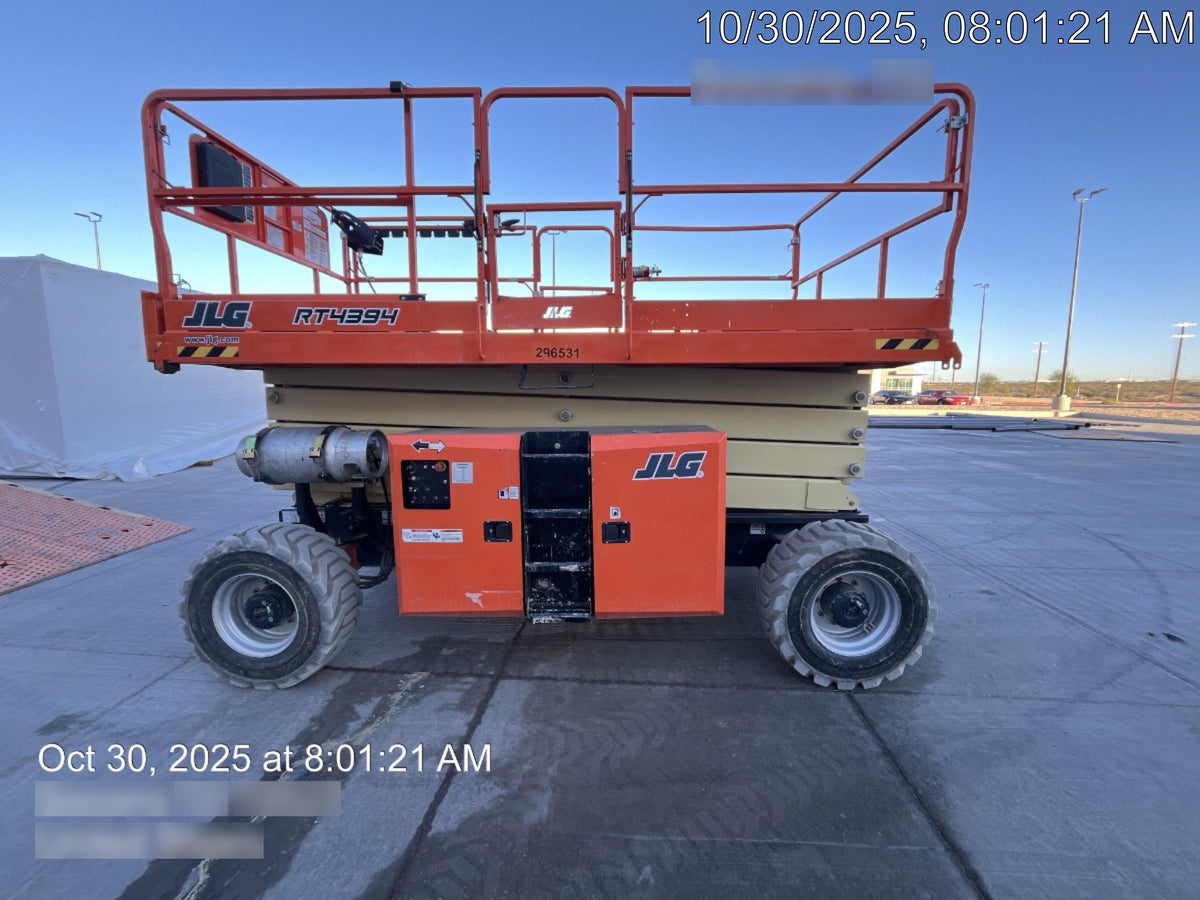 2023 JLG 4394RT