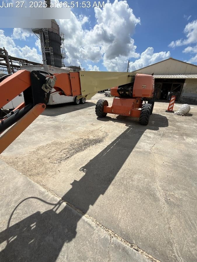 2019 JLG 660SJ