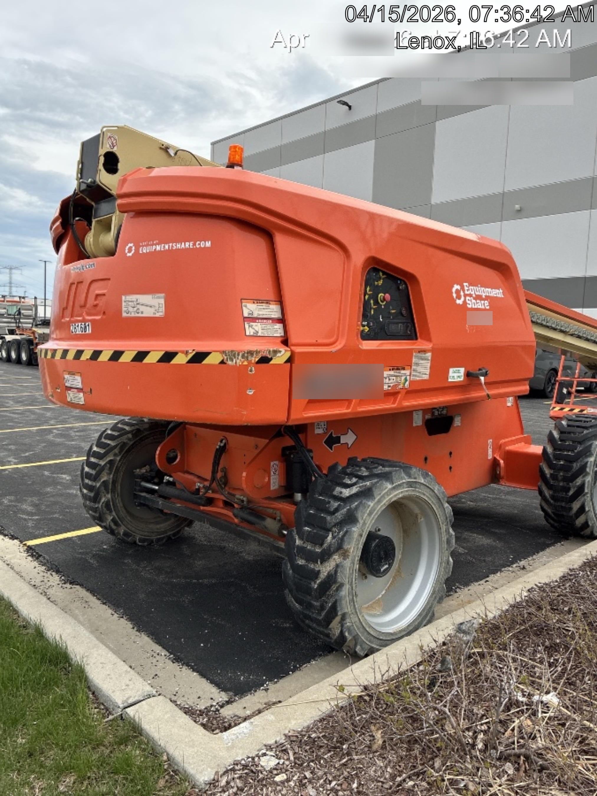 2022 JLG 600S