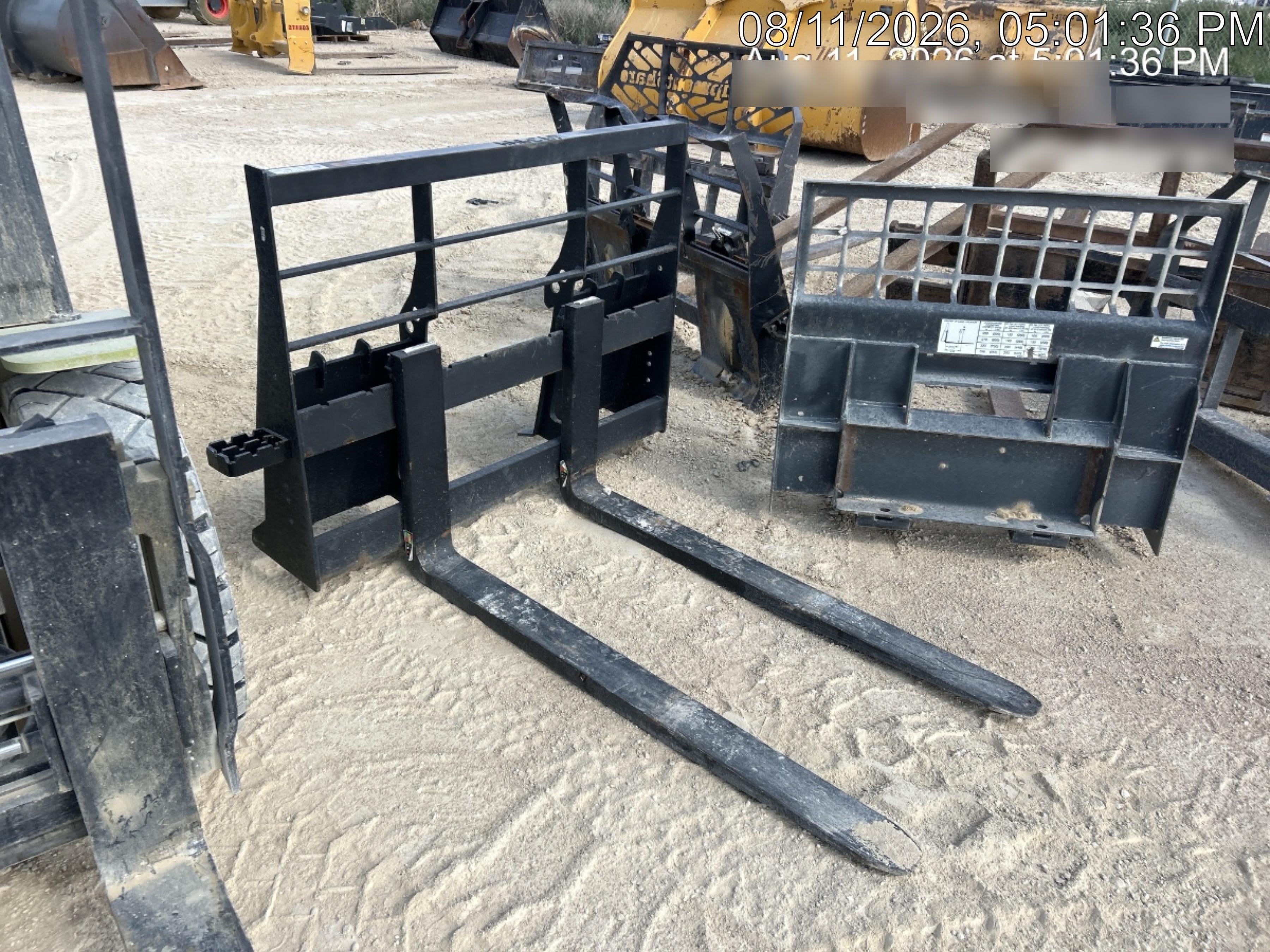 2026 ARROW MATERIAL HANDLING 48" Pallet Forks - Arrow
